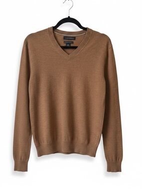 Banana Republic Men's V-Neck Extra Fine Merino Wool Sweater in Camel Brown